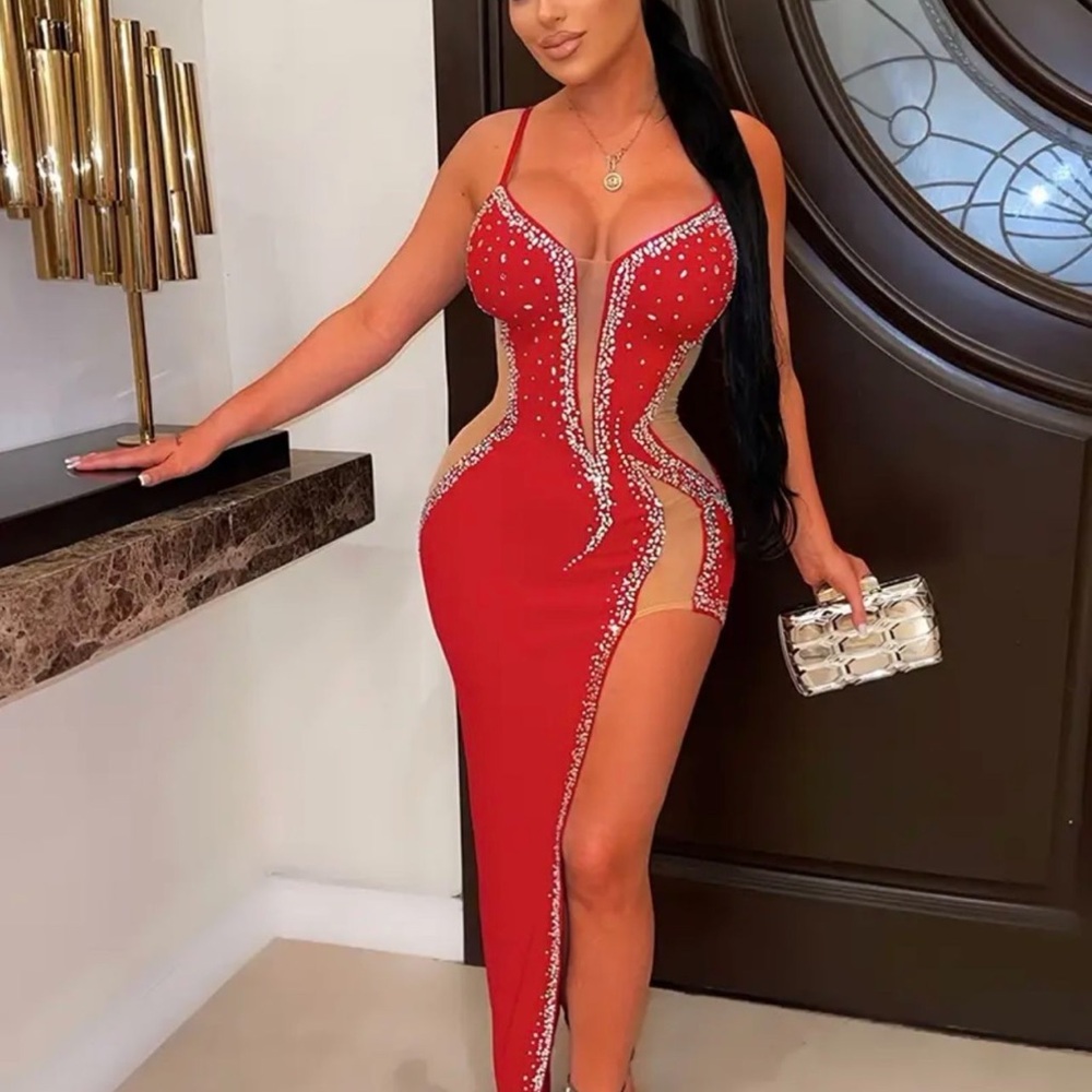 Elegant Red Evening Dress